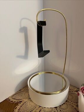 - , Bag Holder / Hook to put on tables to Keep YOUR BAG OFF THE FLOOR